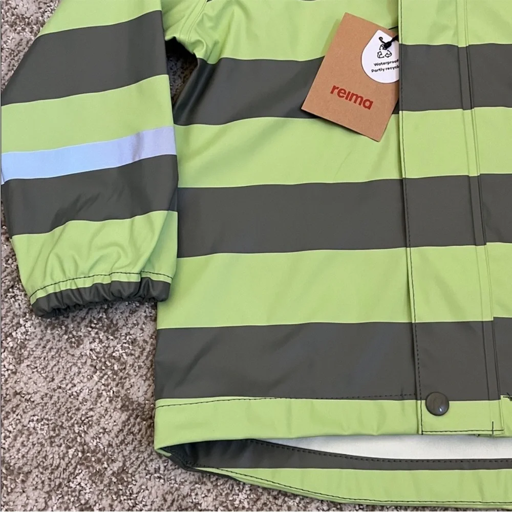 Reima Kids' Vesi Raincoat in Greyish Green Stripe - Picture 5 of 10
